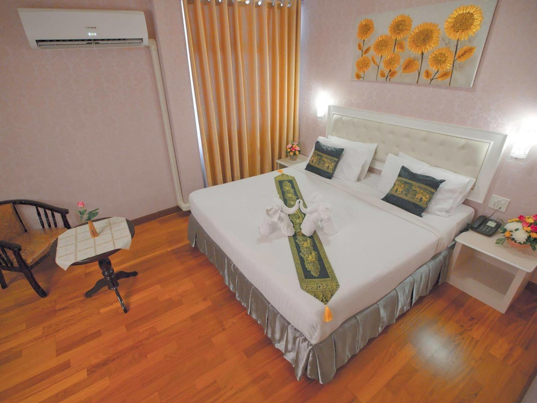 Nakhonratchasima Korat Hotel - Sha Plus מראה חיצוני תמונה